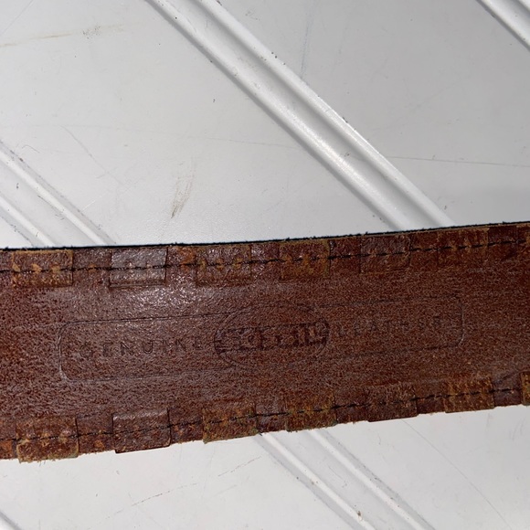 Fossil Unisex M Brown Leather 1 3/8" wide belt Exc Cond total length 42" - Picture 4 of 4